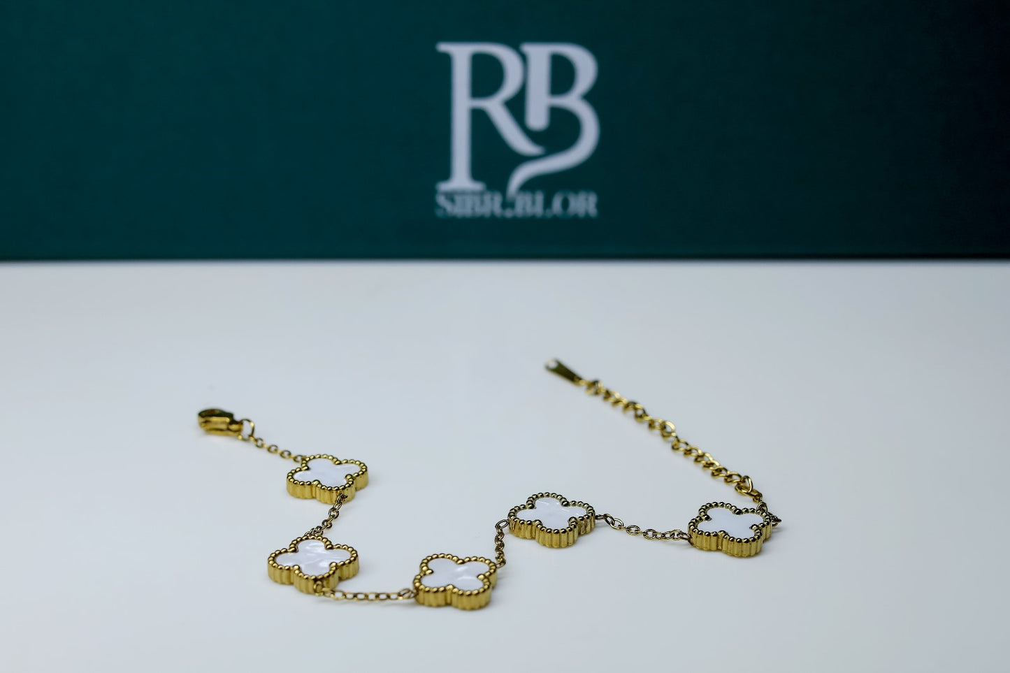 White Clover Armband – Elegante Glücksbringer #2093