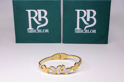 Butterfly Dreams Armreif – Zarte Schmetterlinge in Gold #2160