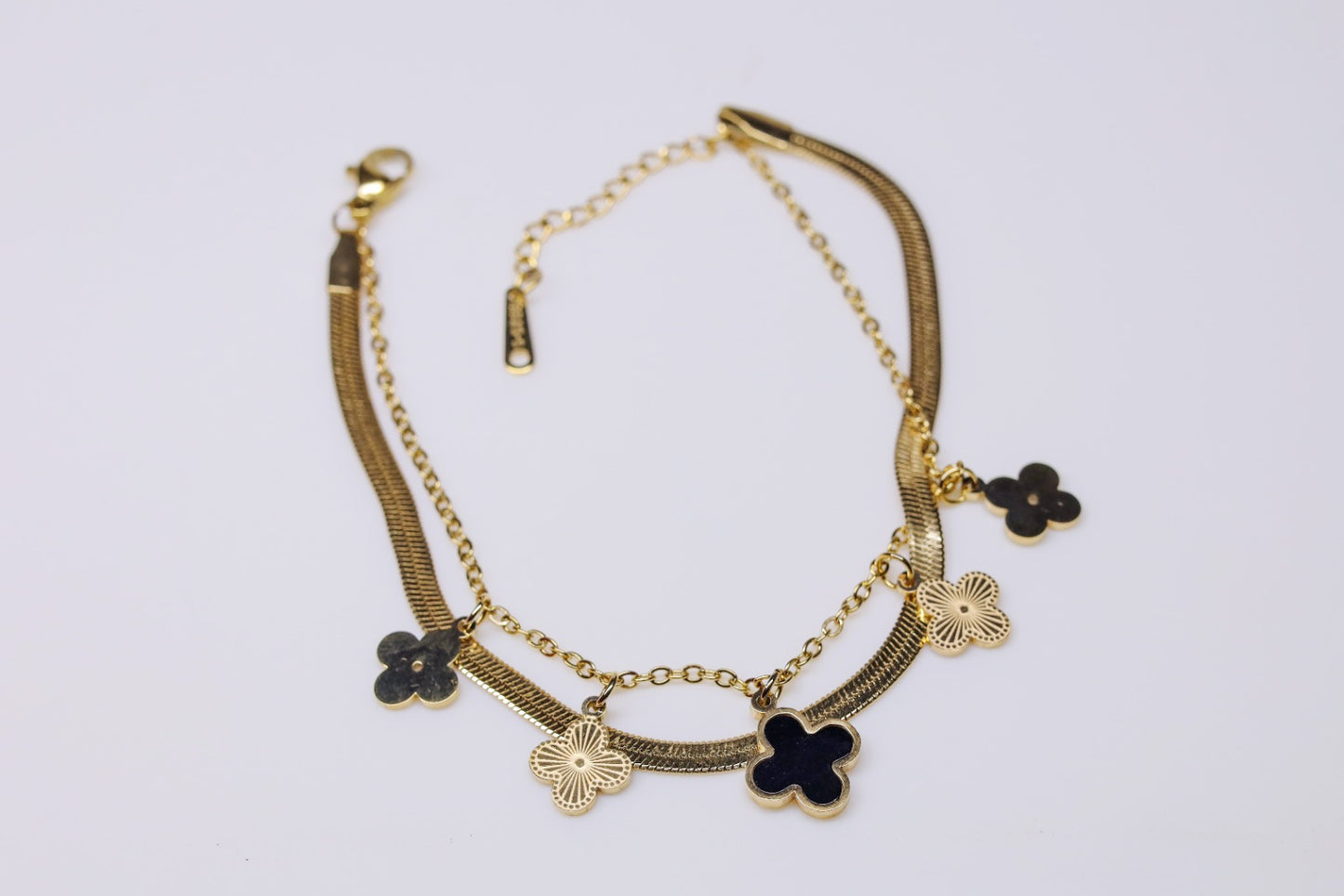 Black & Gold Clover Harmony Armband #8100